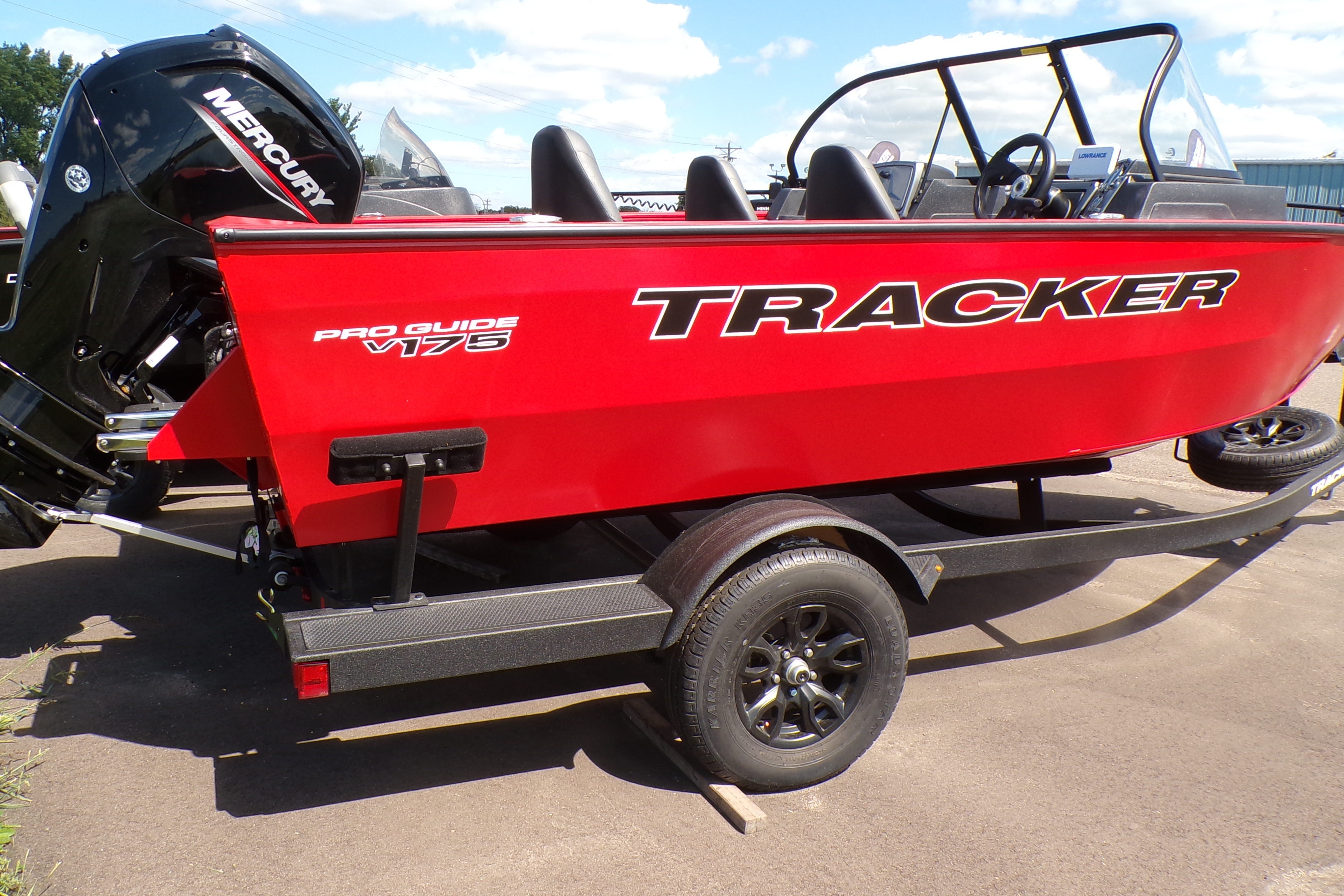 2026 TRACKER PRO GUIDE V-175 WT | Bass Pro Shops